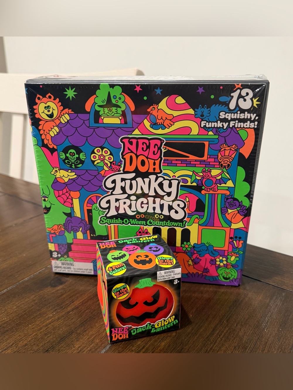 NeeDoh Funky Frights & Jack-O-Glow Pumpkin Squishy Toys - Neon Orange & Black